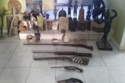 حجز خمسة أسلحة نارية ومسدسين وثلاث بنادق صيد داخل مستودع بحدائق المنزه
