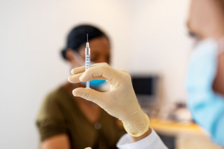 إصابة شخص مرتين بفيروس كورونا لا تعني أنه غير معني بالتلقيح