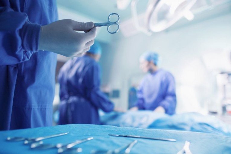 حادثة الزهراء: الحالة الصحة للأستاذ مستقرّة بعد خضوعه لـ 07 عمليات جراحية دقيقة