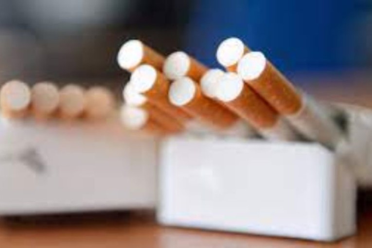 إيقاف توزيع السجائر بالمساحات الكبرى لهذه الأسباب