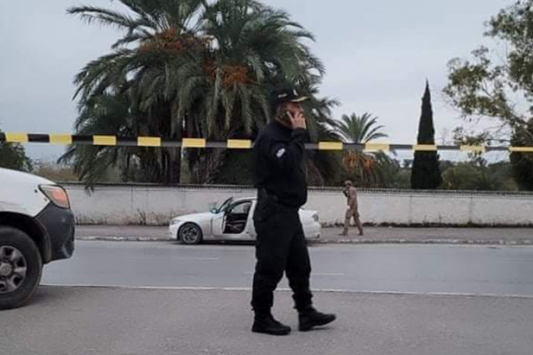 سيارة مشبوهة في باب عليوة.. وأخصائيو المتفجّرات على عين المكان