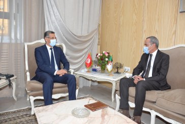 وزير الداخلية يستقبل سفير الجزائر بتونس