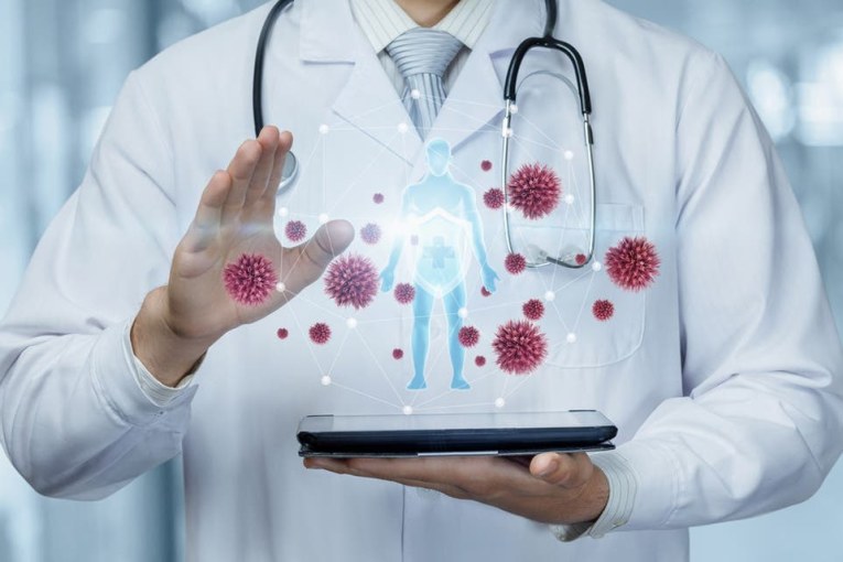 بعد ظهور سلالة جديد لفيروس كورونا بجنوب افريقيا عضو باللجنة العلمية يدعو الى اليقظة وملازمة الحذر