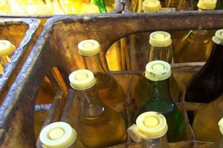 ديوان الزيت يزود 43 وحدة تعليب للزيت النباتي المدعم بما يقارب ثلاثة ملايين لتر