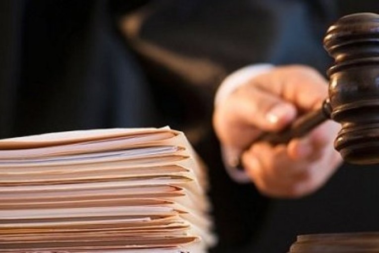 سيدي بوزيد: إصدار بطاقة إيداع في حق معتمد بشبهة فساد تتعلق بإسناد رخص تبغ