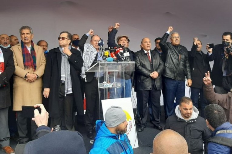 الطبوبي: اتحاد الشغل يدعو الى لقاء وطني يؤسس لتوجه ثالث عنوانه “الانقاذ في كنف السيادة الوطنية”