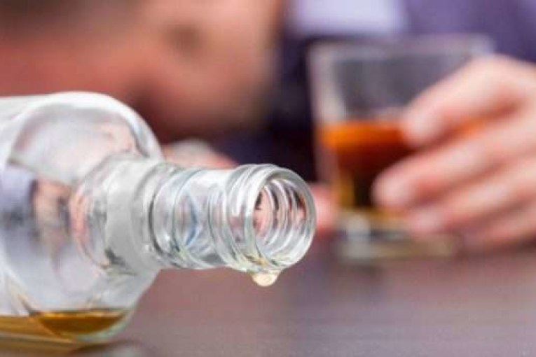 تلميذ على 5 تناول الكحول وتلميذ على 10 تعاطى المخدرات