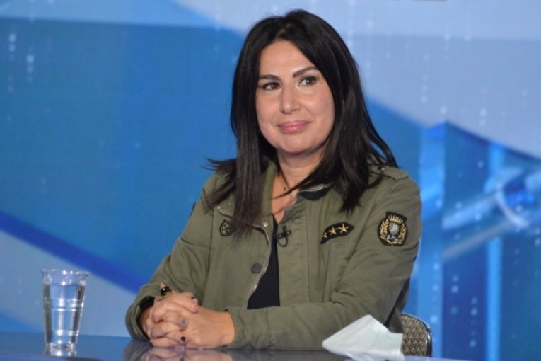 سمر صمود: الدراسات العلمية أثبتت أن التطعيم بالجرعة الثالثة يحمي ويعزز المناعة ضد المتحور “أوميكرون”