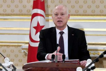 سعيّد مخاطبا القضاة: ما معنى منحة بـ 2364 دينارا و400 لتر وقود؟