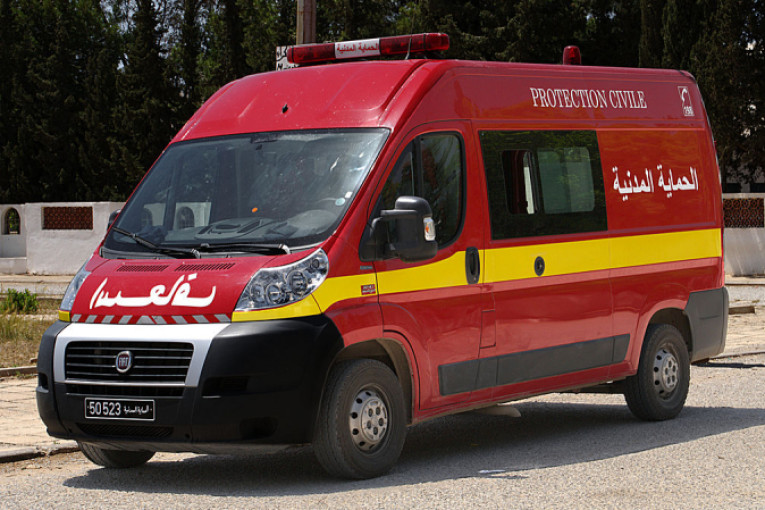 المنستير: إصابة عوني حماية مدنية خلال إطفاء سيارة تاكسي