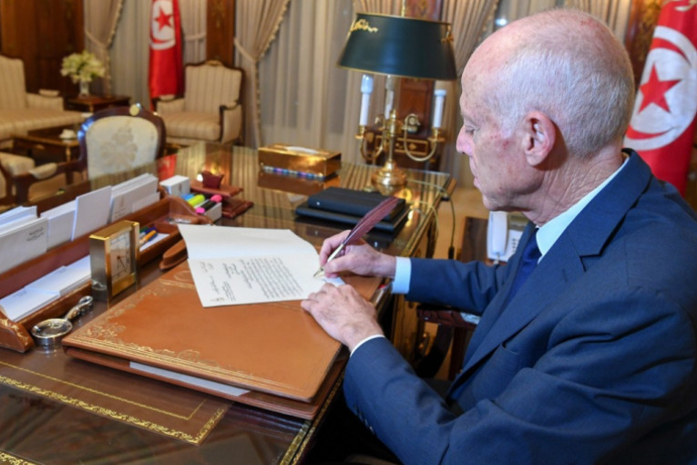 مرسوم رئاسي يحدّ من منح أعضاء المجلس الأعلى للقضاء وامتيازاتهم