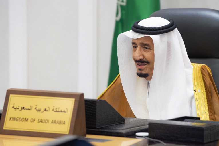 مجلس الوزراء السعودي برئاسة الملك سلمان يعلق على هجوم الحوثيين على أبو ظبي