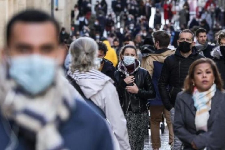 فرنسا: أكثر من نصف مليون إصابة في يوم واحد