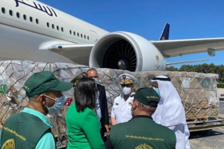 تونس – المملكة العربية السعودية : وصول دفعة جديدة من المساعدات السعودية الطبية إلى تونس لمكافحة انتشار فيروس كورونا