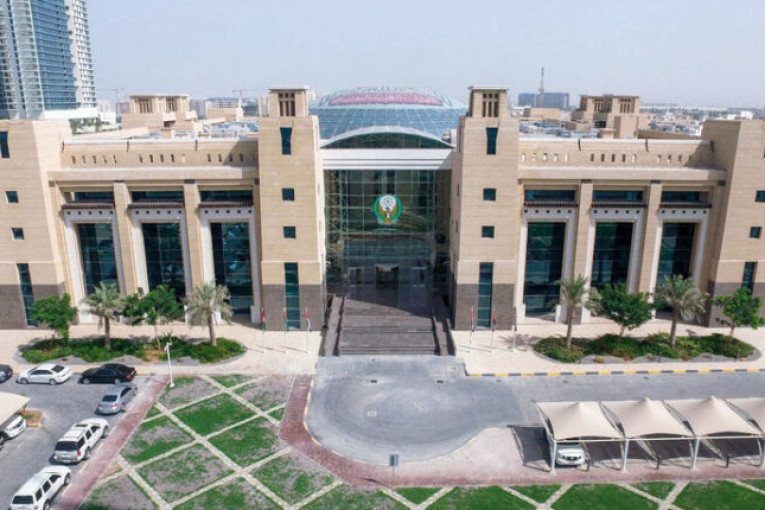 الإمارات توقف عمليات الطيران لملاك «المسيّرات» لمدة شهر