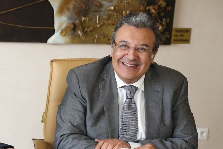 الطيب البياحي: ‘الدولة تتحمّل مسؤولية هيمنة المؤسسات الكبرى لتواطئها معها وعدم تفعيل دورها الرقابي’