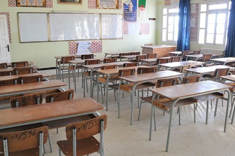 نقابة التعليم الثانوي تُطالب بالغلق الفوري للمؤسسات التربوية