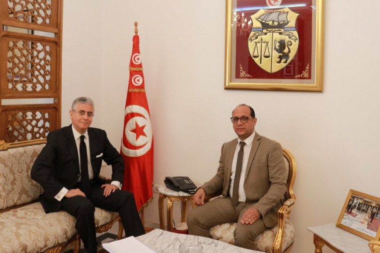 وزير الشؤون الاجتماعية يلتقي نائب رئيس مجموعة البنك الدولي