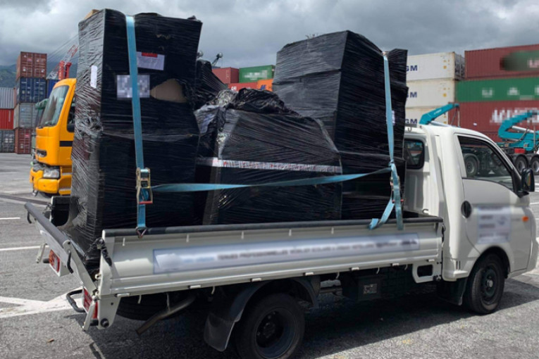 إجراءات تسوية وضعية الشاحنات الموردة من قبل التونسيين المقيمين بالخارج