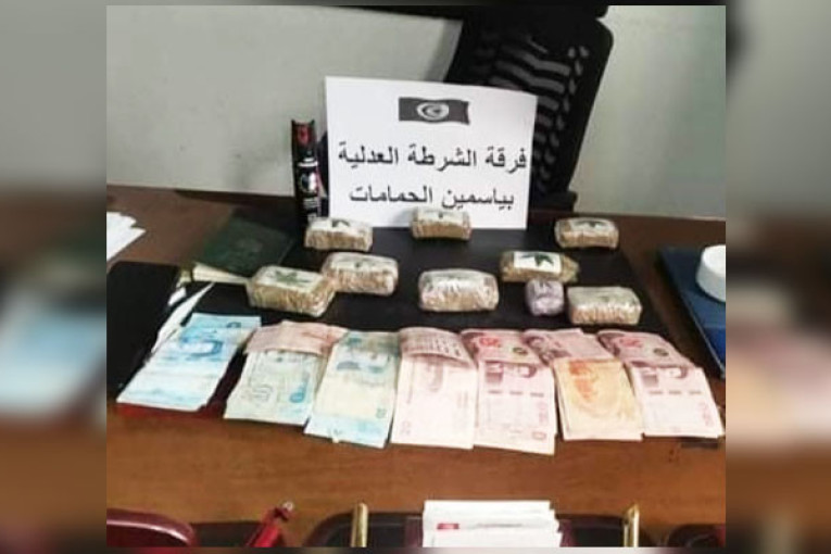 الحمامات: الإيقاع بمروّج مخدرات جزائري يتحوز على 6 كغ مسحوق ”الماريخوانا”