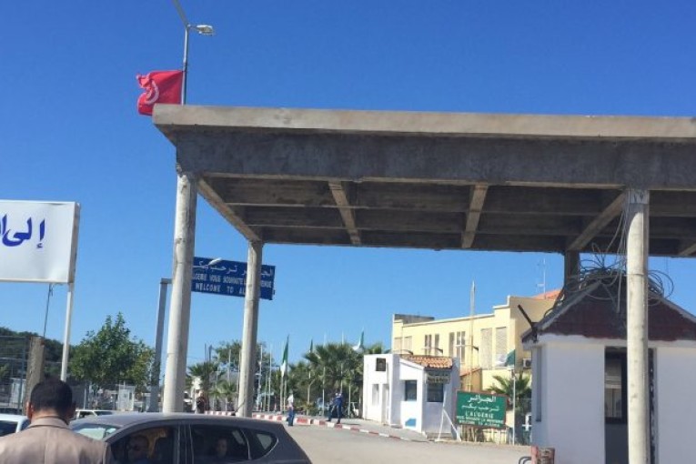 الجزائر تعفي هذه الفئة من المسافرين إلى تونس من تحاليل كورونا