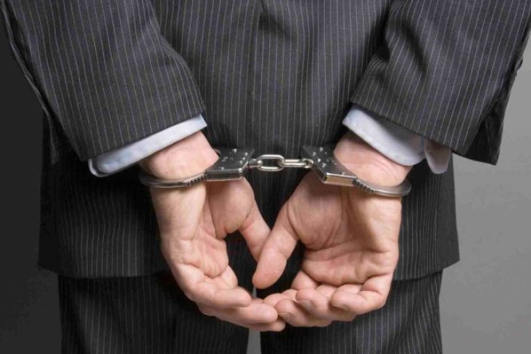 الكشف عن شبكة تحيّل توهم ضحاياها بعقود عمل في دول الخليج