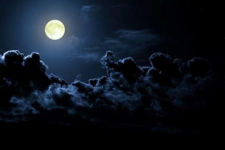 اليوم..خروج الليالي السود