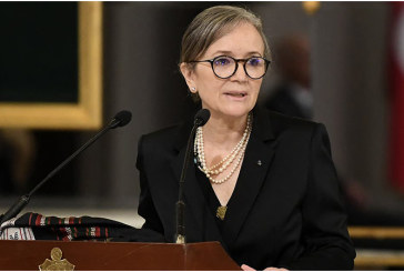 رئيسة الحكومة تشارك في فعاليات قمة “المحيط الواحد” بباريس