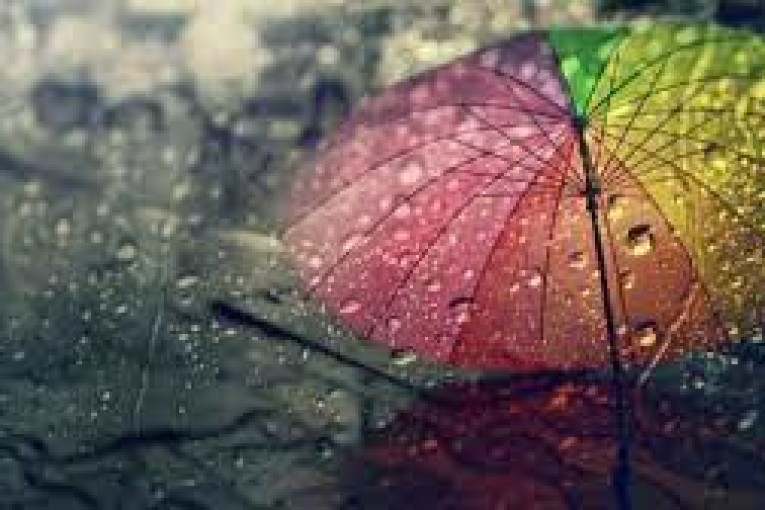 الثلاثاء: أمطار رعدية والحرارة في انخفاض