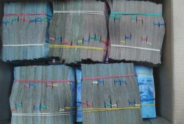 مصالح الحرس الديواني بالمهدية تحبط محاولة تهريب مبلغ من العملة التونسية بقيمة فاقت الـ 350 ألف دينار