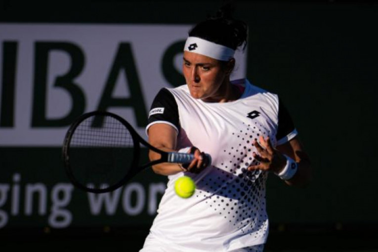 أنس جابر تترشح إلى ثمن نهائي دورة ميامي للتنس