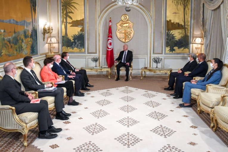 الاتحاد الأوروبي مستعدّ لمواصلة توفير الدعم السياسي والاقتصادي لتونس