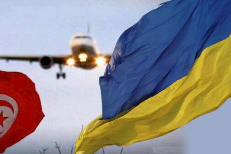 تنسيق دبلوماسي عربي لإجلاء العالقين في منطقة عسكريّة بأوكرانيا من بينهم تونسيين