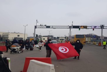 دعوة التونسيين الذين عبروا الحدود الأوكرانية إلى الاتصال بسفارتي تونس ببوخرست وفرصوفيا