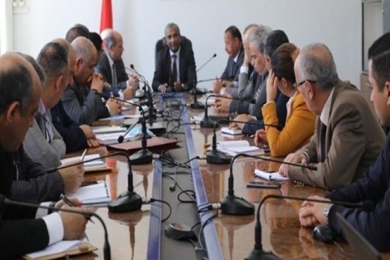 وزارة الرياضة: جلسة عمل حول ظاهرة العنف بالملاعب