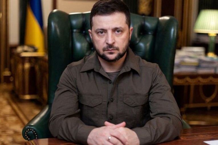 زيلينسكي يبحث مع جونسون مساعدات عسكرية لأوكرانيا