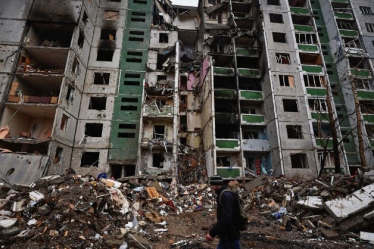 قصف روسي لكييف واستمرار الهجوم على ماريوبول