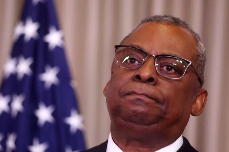 وزير الدفاع الأمريكي: سنجتمع مع الحلفاء شهريا لدعم أوكرانيا عسكريا