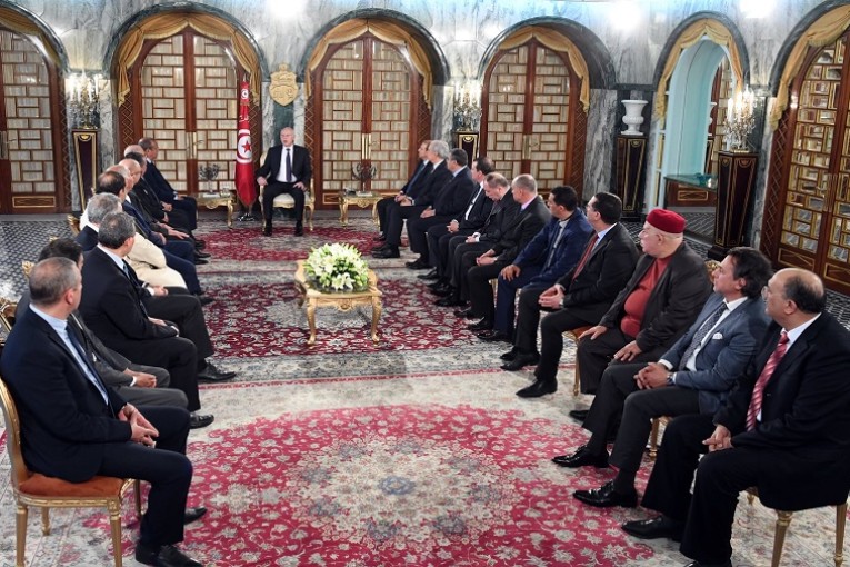 خلال لقائه بسمير ماجول : سعيّد يؤكد بأن الحوار لا يكون مع كل من نهب مقدّرات الشعب ونكّل به