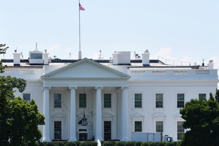 صحيفة: الولايات المتحدة تدرس إمكانية تشديد العقوبات ضد روسيا