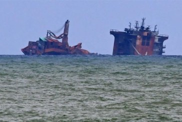 غرق سفينة محملة بالمحروقات: وزيرة البيئة تؤكد ان ”الوضع تحت السيطرة من الناحية الفنية”