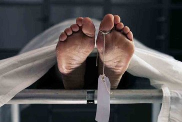 لحظات مرعبة..رجل  يعود لأسرته بعد يوم من دفنه