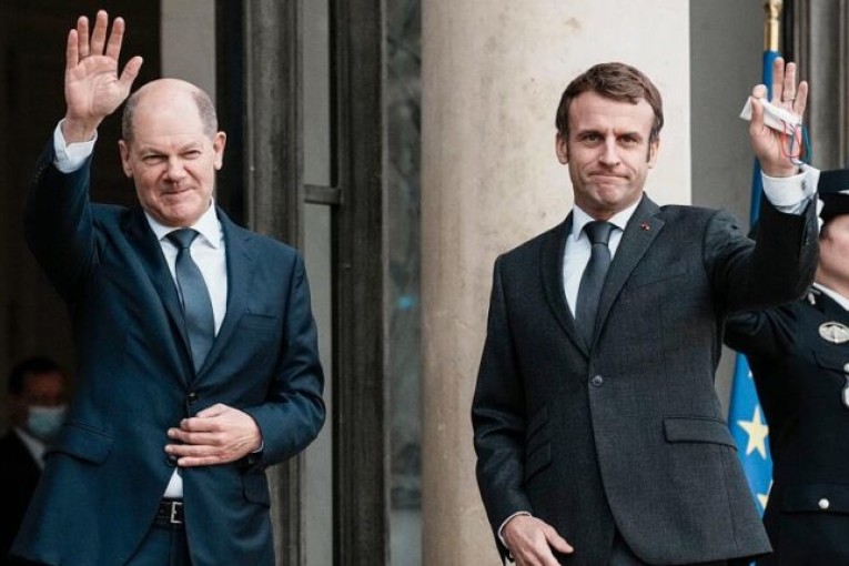 شولتس: مقترح ماكرون إنشاء منظمة أوروبية أوسع «مثير للاهتمام»