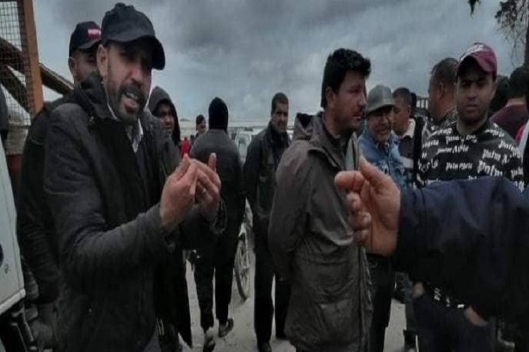 غار الملح: مربو الماشية يغلقون الطريق الرابطة بين ‘العالية’ والعاصمة