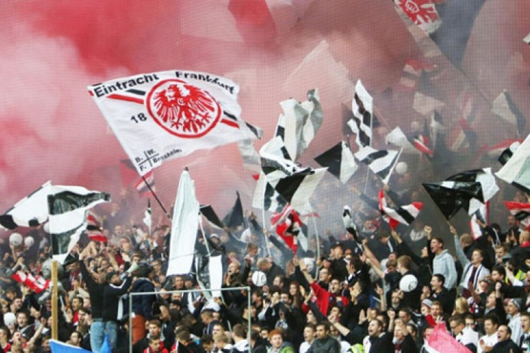 نهائي الأوروبا ليغ: مناوشات بين الجماهير وإيقاف خمسة مشجعين