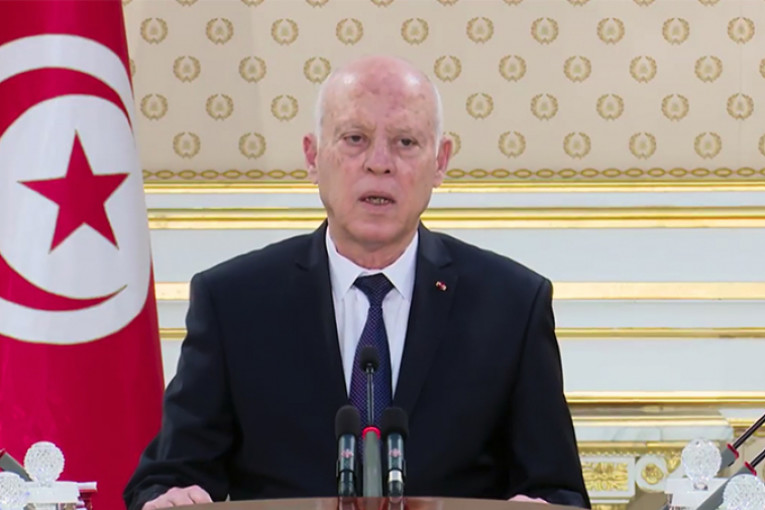 قيس سعيّد : ’’سيتم المرور من دستور كان سؤدي الى تفجير الدولة إلى دستور يُعبر عن ارادة الشعب’’