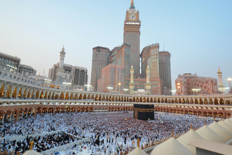 بداية من اليوم.. الأجانب ممنوعون من دخول مكّة دون تصريح