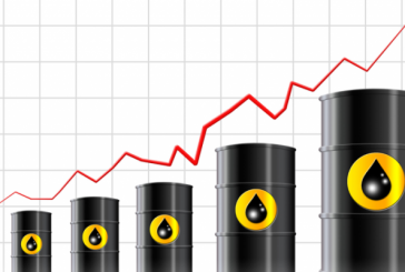 أسعار النفط تصعد إلى أعلى مستوى منذ شهرين