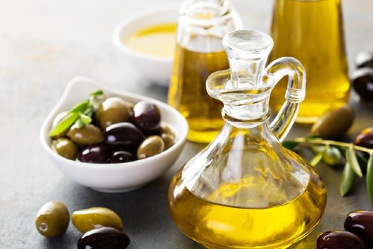 تونس تٌقنّن تصدير زيت الزيتون إلى الاتحاد الاوروبي