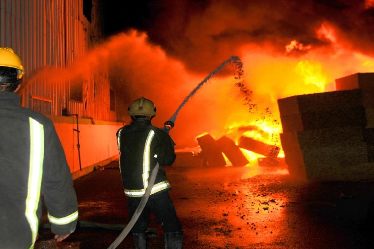 المرسى: إخماد حريق نشب بمطعم